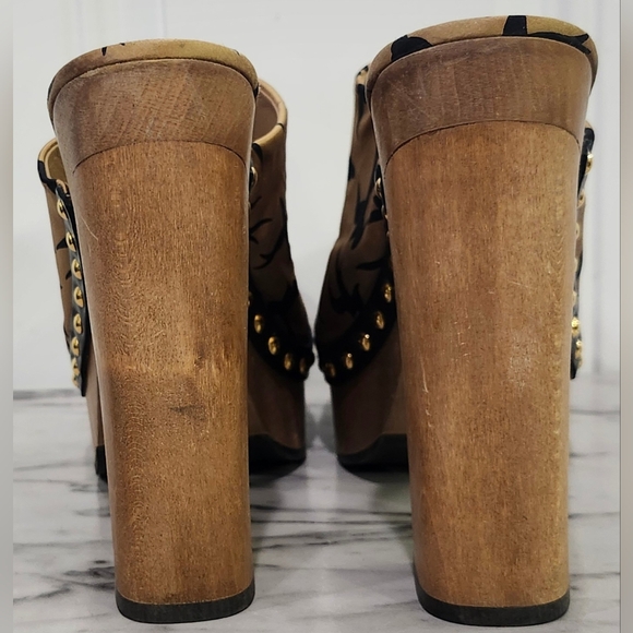 Miu Miu Gold Satin Black Swallow Birds Wooden Mules Clogs Women's Size 37/6.5 - Picture 5 of 9